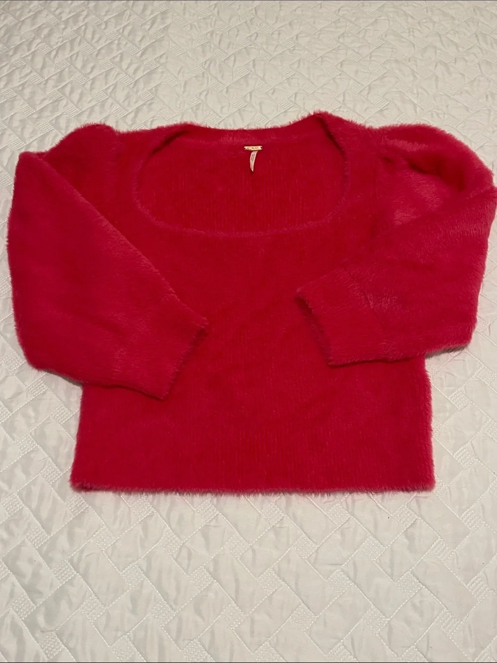 Free People Moonbeam crop pullover- hot pink